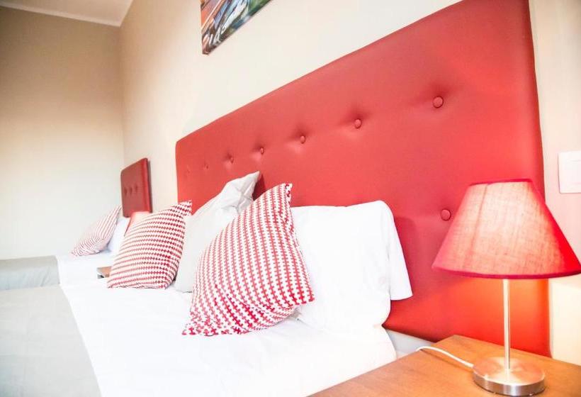 مسافرخانه Vatican Suite 383