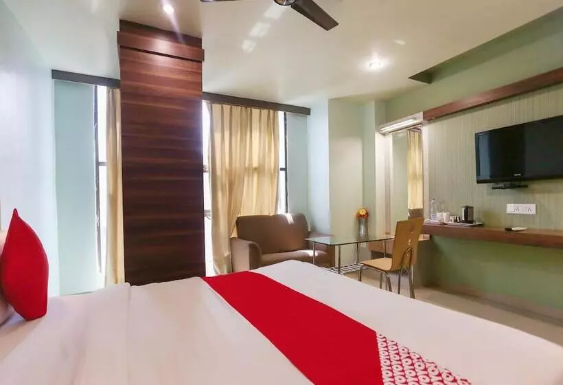 ホテル Bhubaneswari Classic By Oyo Rooms