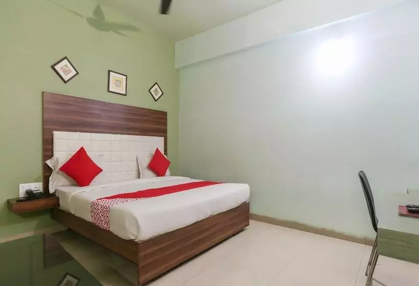 ホテル Bhubaneswari Classic By Oyo Rooms
