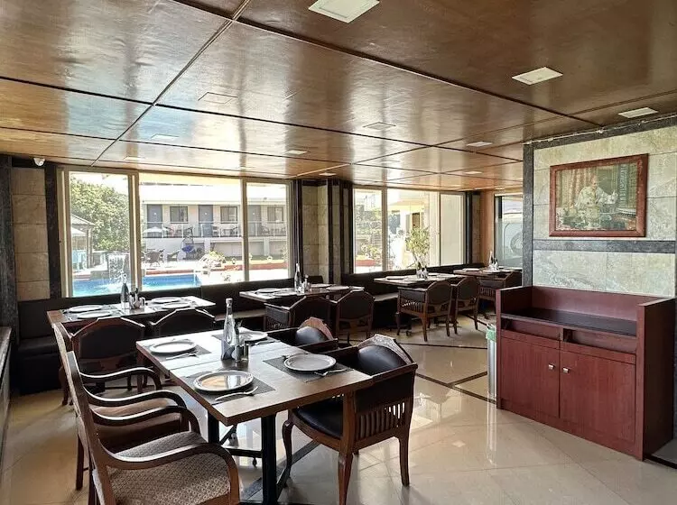 Hotel Bliss County Resort