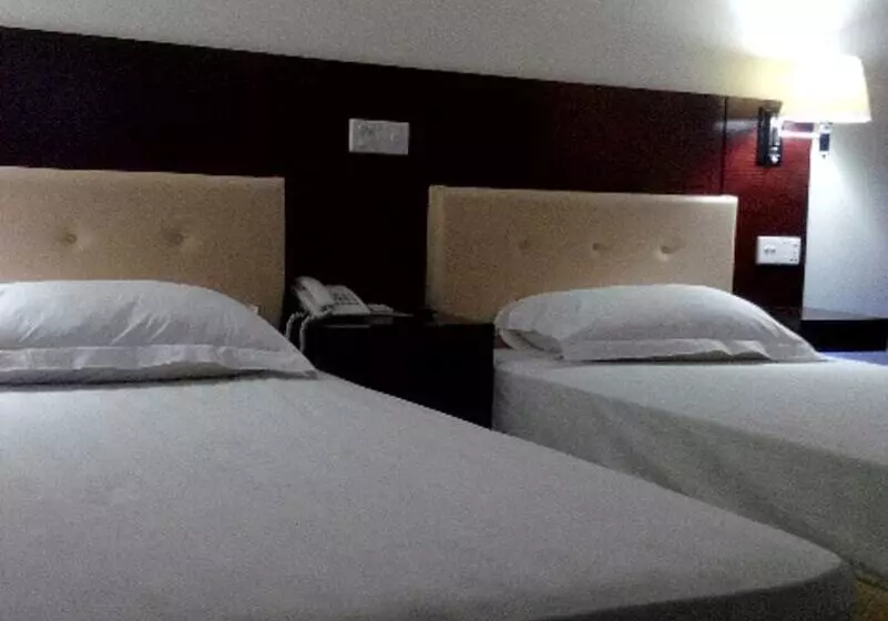 هتل Caspia The Home