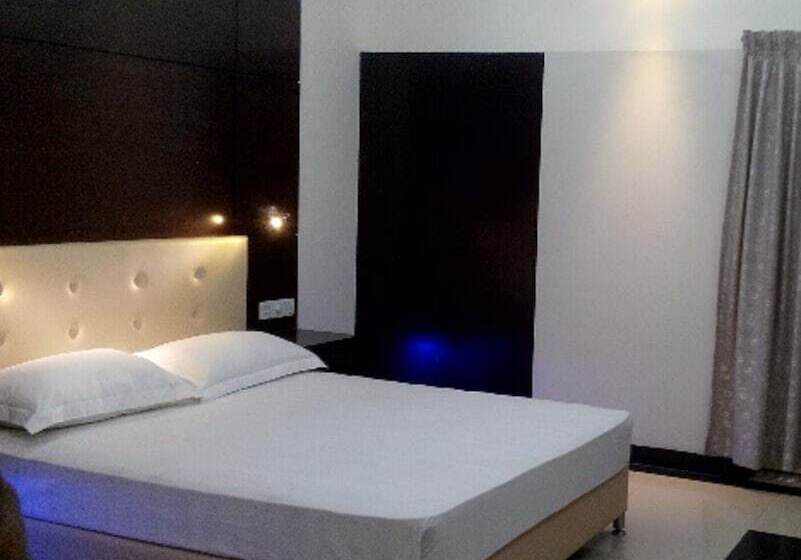 هتل Caspia The Home