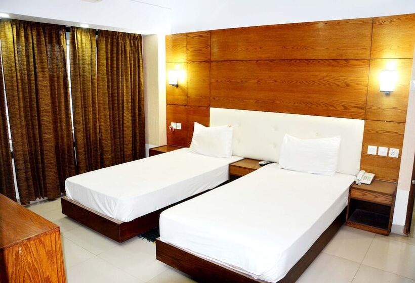 هتل Caspia The Home