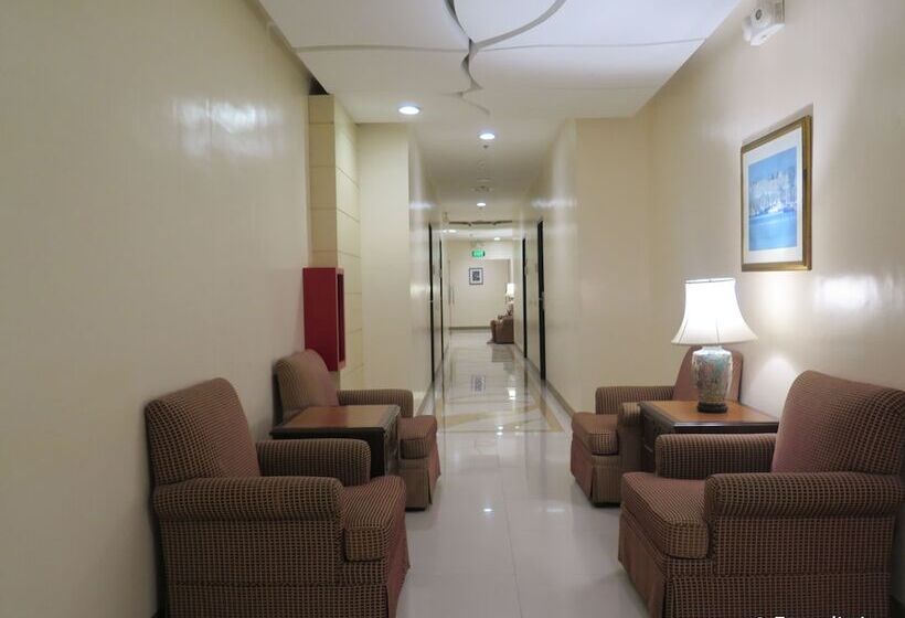 Dreamwave Hotel Lemery