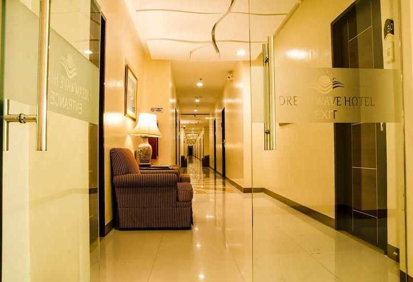 Dreamwave Hotel Lemery