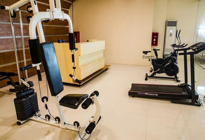 Dreamwave Hotel Lemery