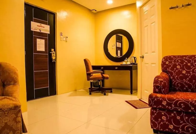 Dreamwave Hotel Lemery