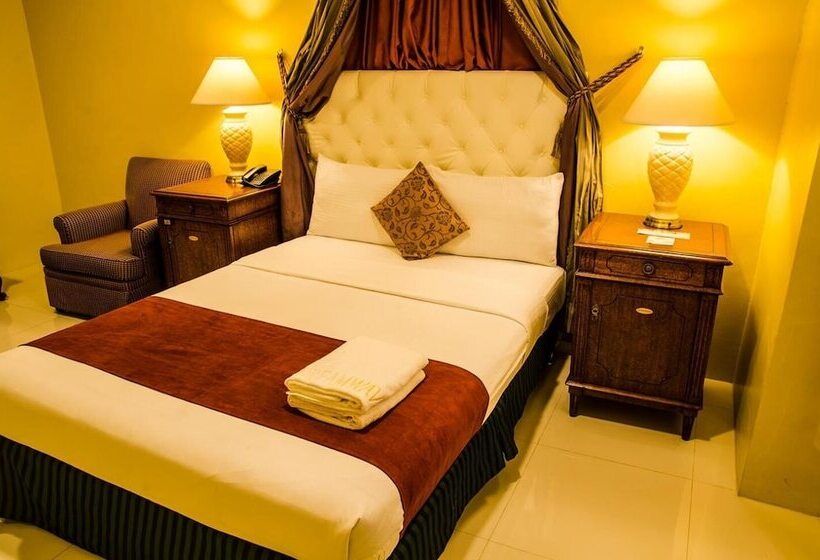 Dreamwave Hotel Lemery