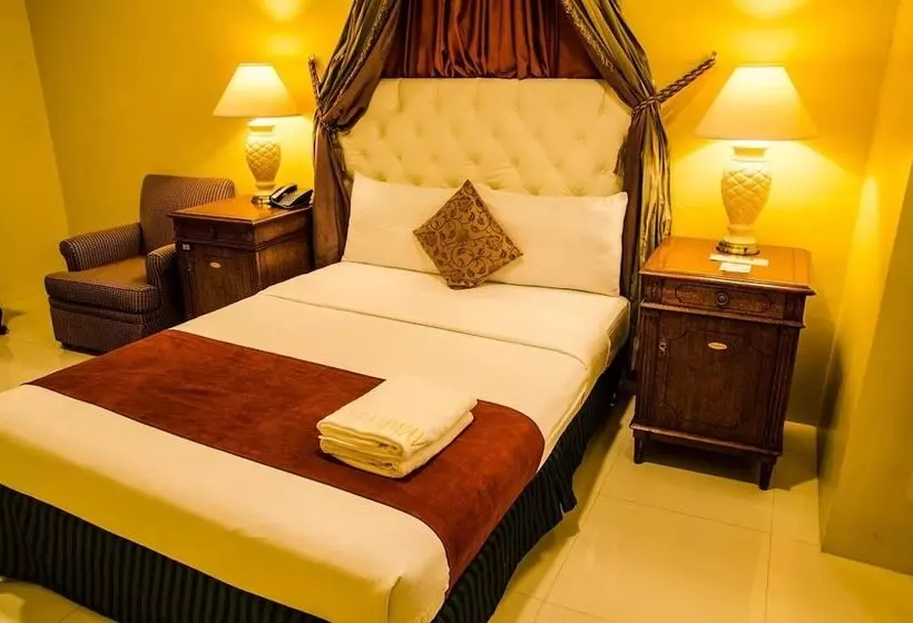 Dreamwave Hotel Lemery