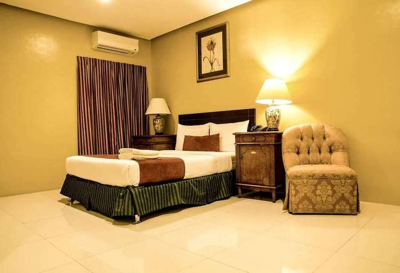 Dreamwave Hotel Lemery