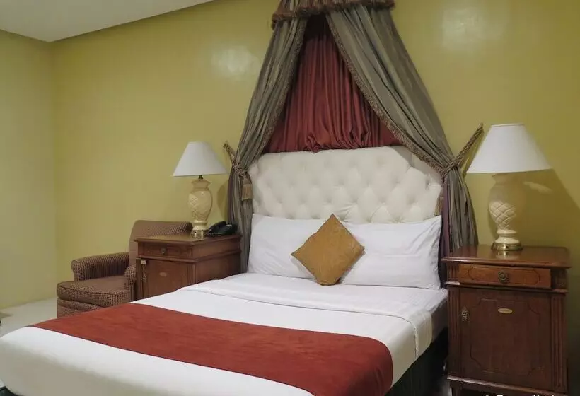 Dreamwave Hotel Lemery