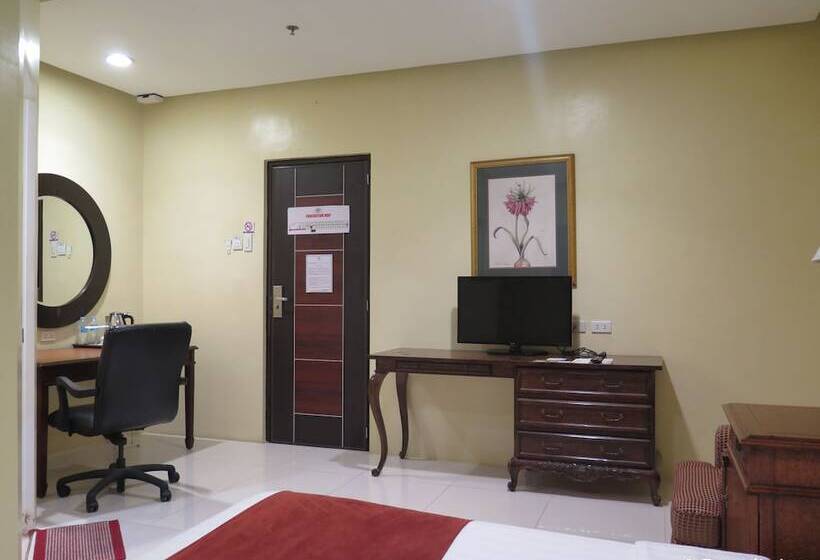 Dreamwave Hotel Lemery