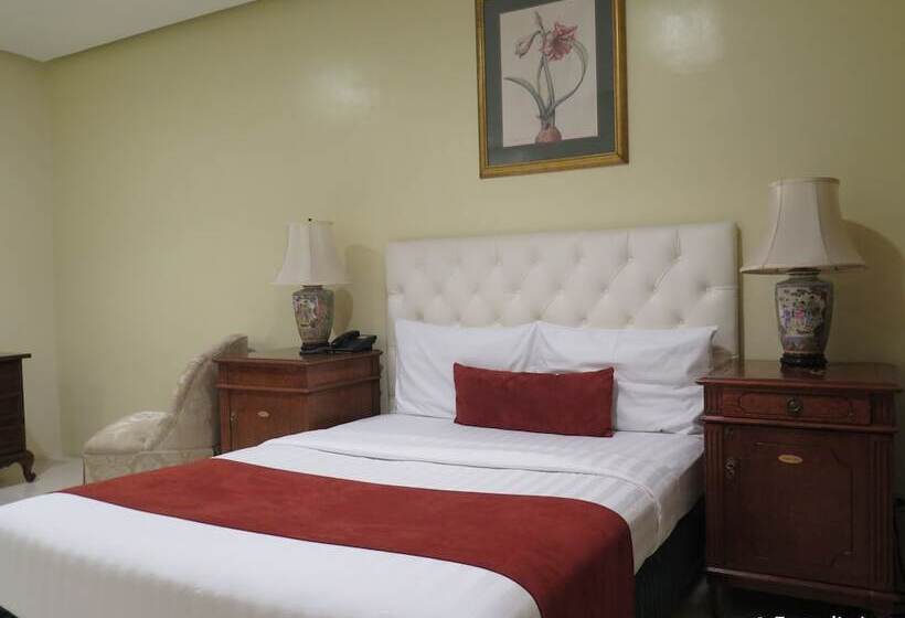 Dreamwave Hotel Lemery