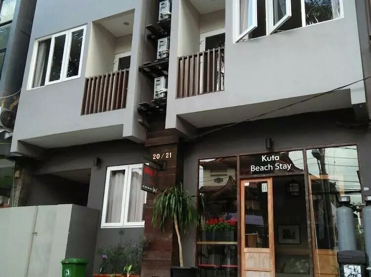 Hotelli Kuta Beach Stay
