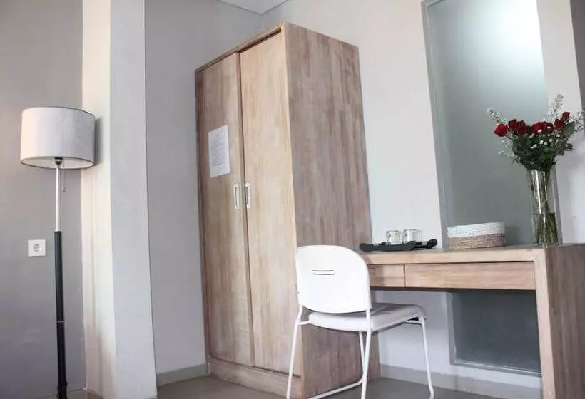 Hotelli Kuta Beach Stay