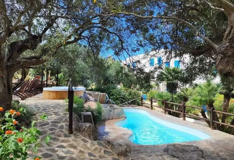 Hotelli Marettimo Residence