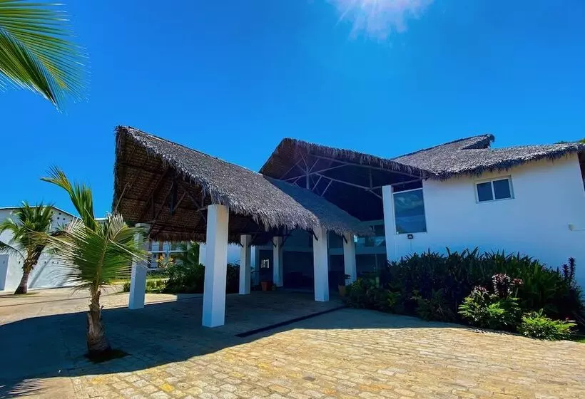 هتل Orangea Beach Resort