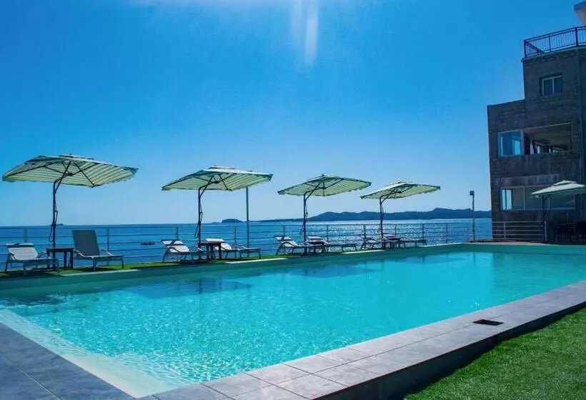 هتل Orangea Beach Resort