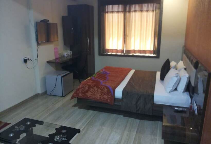 בית מלון כפרי Shahi Darbar