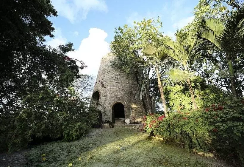 هتل The Great House Antigua