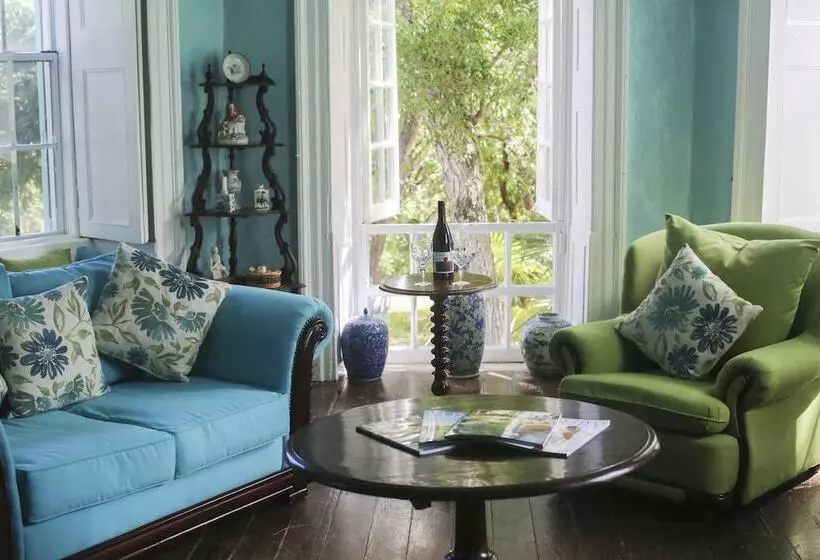 هتل The Great House Antigua