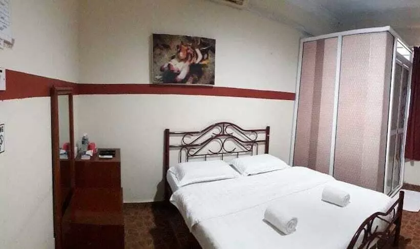 هتل Warisan Family Inn