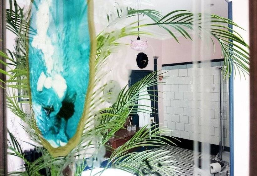 Little Robin Bed And Breakfast