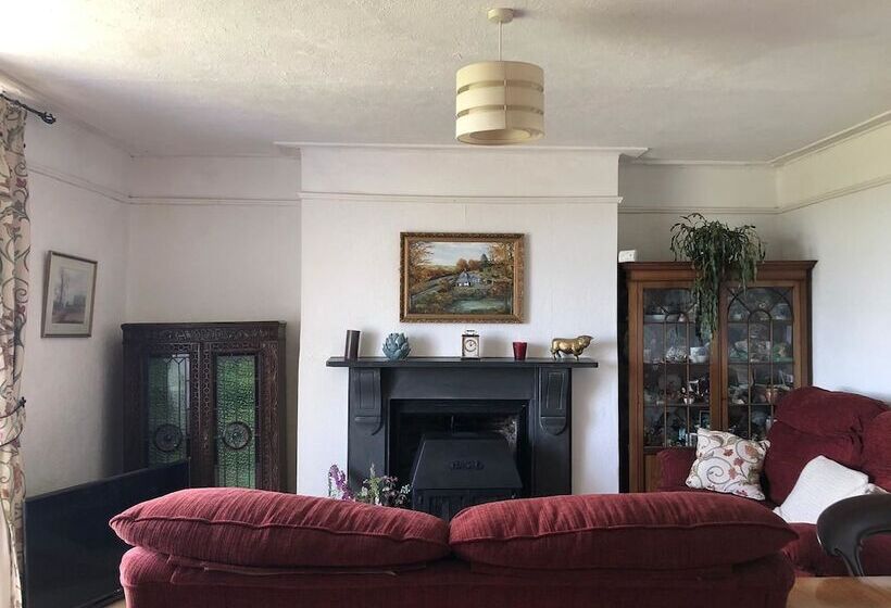 Bed and Breakfast Tregarland Farm