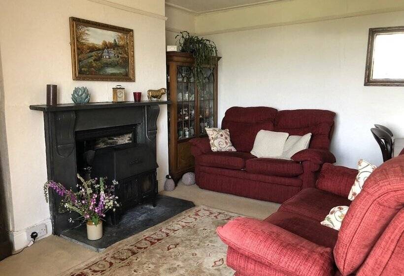 Bed and Breakfast Tregarland Farm