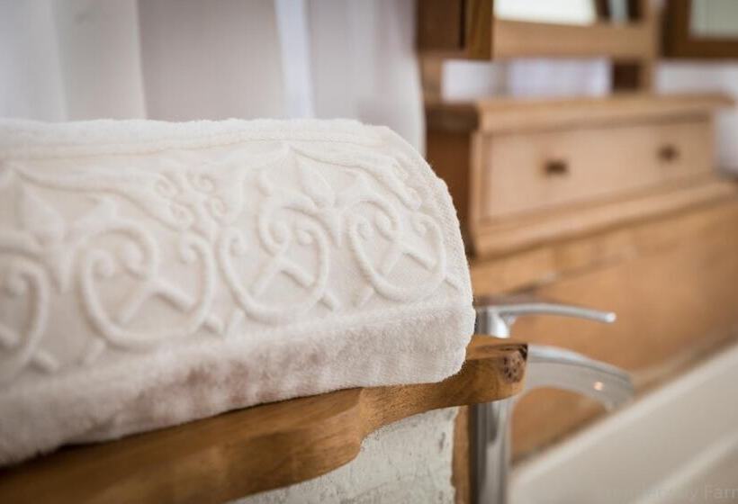 Bed and Breakfast Tregarland Farm