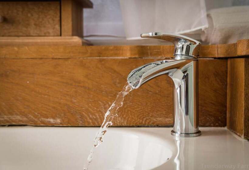 Bed and Breakfast Tregarland Farm