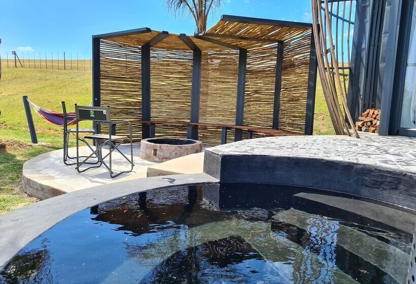 בית מלון כפרי Buff & Fellow Eco Cabins