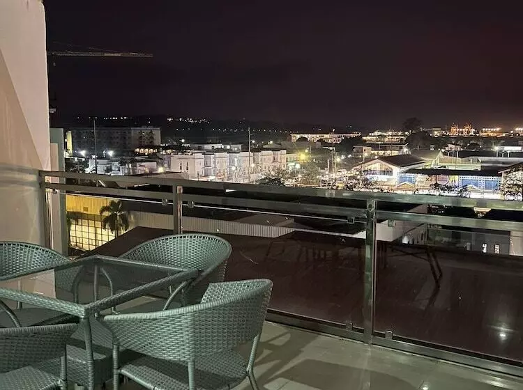 Hotelli Chequers Suite