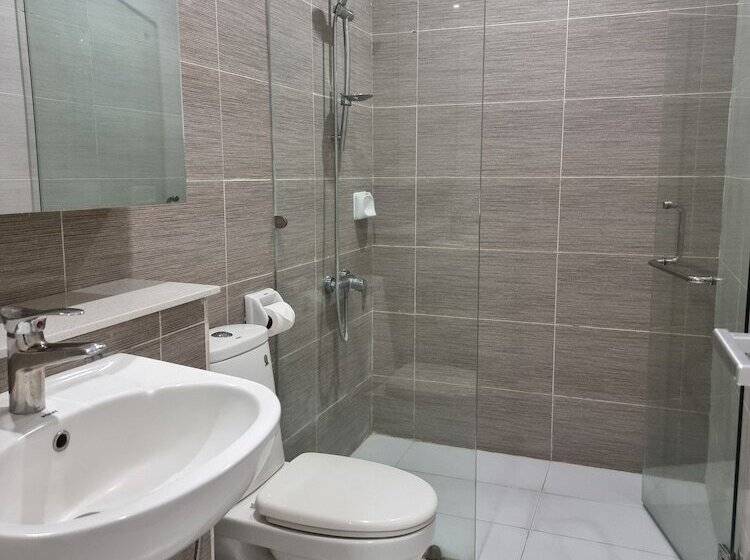 Hotel Chequers Suite