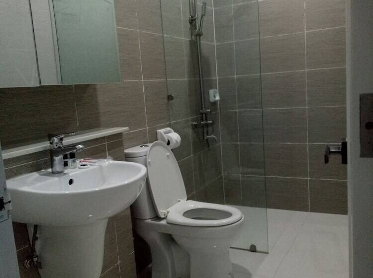 Hotel Chequers Suite