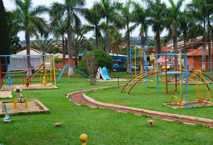 ホテル Estancia Park