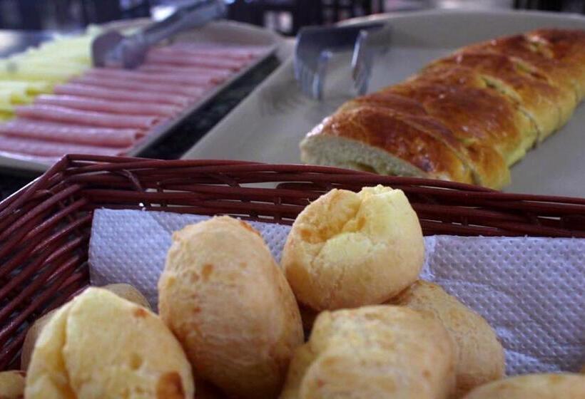 فندق Leviv Praia