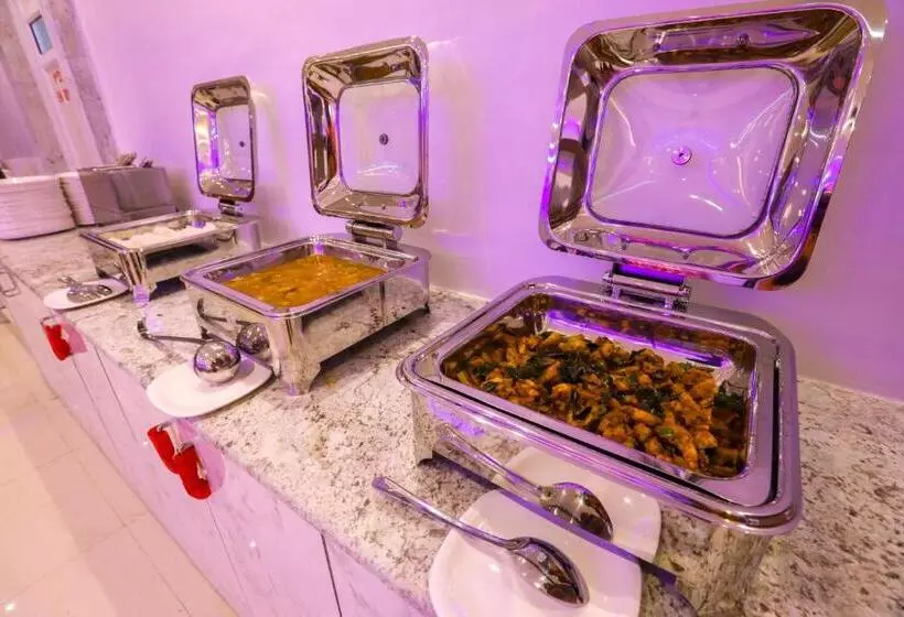 Hotelli Nitheesh Residency