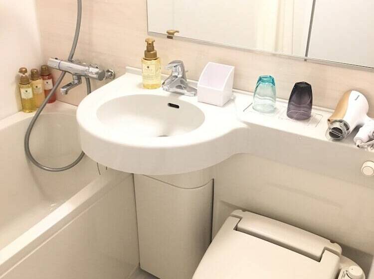 فندق Via Inn Shin Osaka Shomenguchi