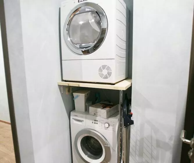 هاستل Cube Capsule