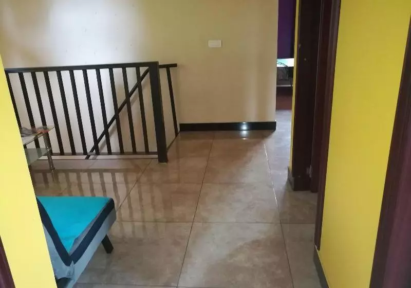 هاستل Fare Nukumai