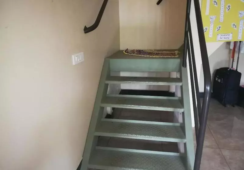 هاستل Fare Nukumai