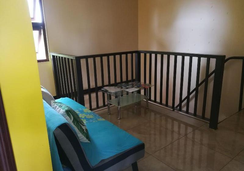 هاستل Fare Nukumai