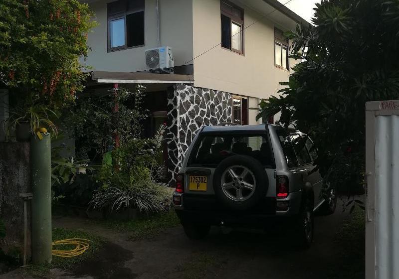 هاستل Fare Nukumai