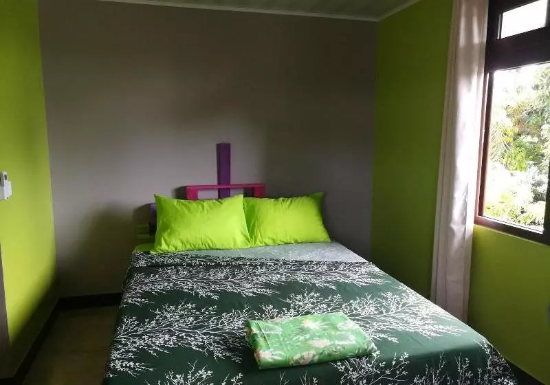 هاستل Fare Nukumai