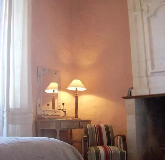 ベッドアンドブレックファースト Chambres D'hôtes Logis De L'astrée