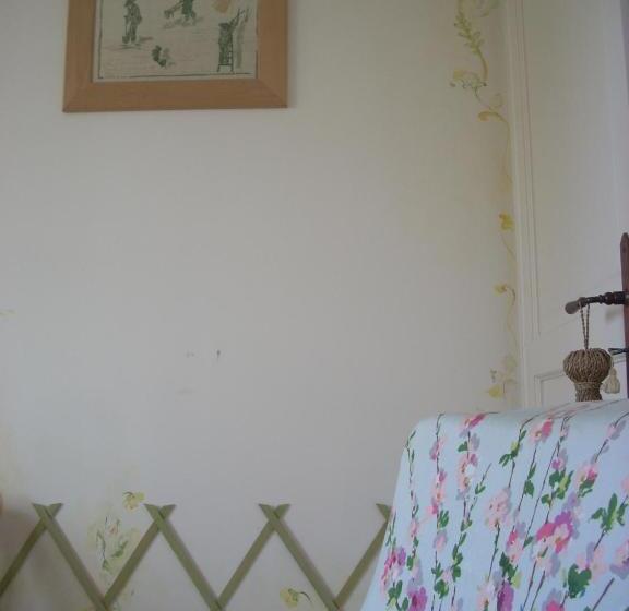 مبيت وإفطار Chambres D'hôtes Logis De L'astrée