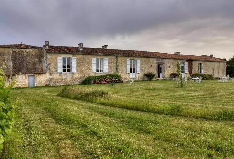 ベッドアンドブレックファースト Chambres D'hôtes Logis De L'astrée