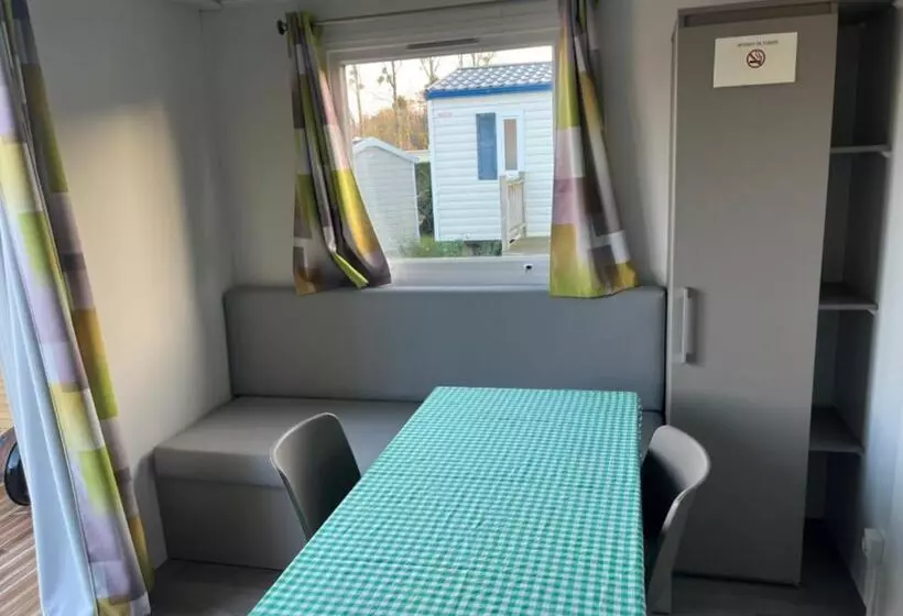 Hotelli Auberge Des Etangs