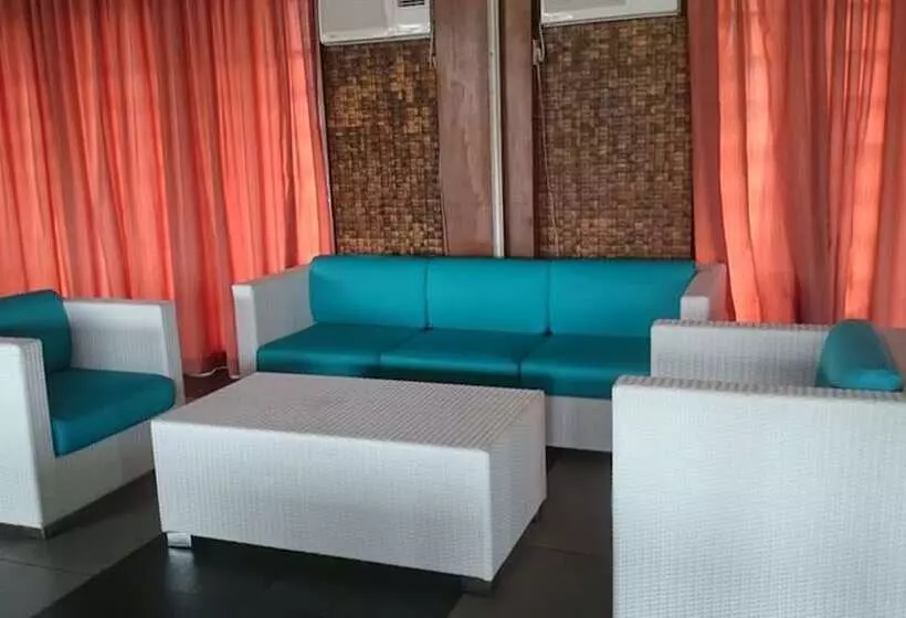 Hotelli L'fisher Chalet